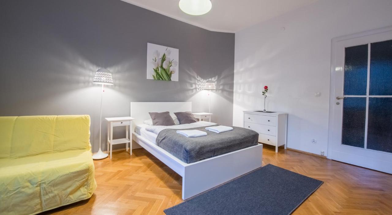 Sereno Apartments Krakau Kamer foto